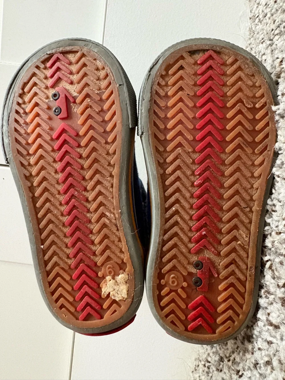 See Kai Run Toddler No Tie Slip On Sneakers Size 6c